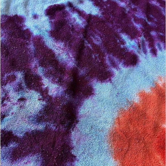 Brand New Tie Dye Towel Dimensions: 29” x 49” - Picture 2 of 8
